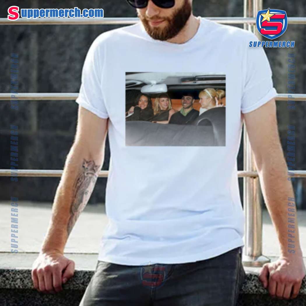 Luigi Mangione In Car With Britney Spears, Lindsay Lohan And Paris Hilton Photo T-shirt dskyMvX