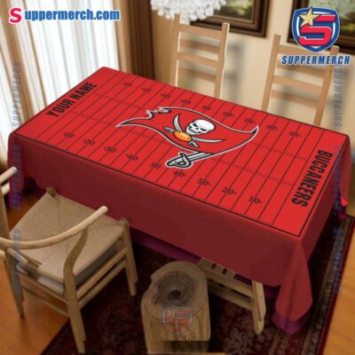 Tampa Bay Buccaneers Field Personalized Tablecloth V2zZC1q